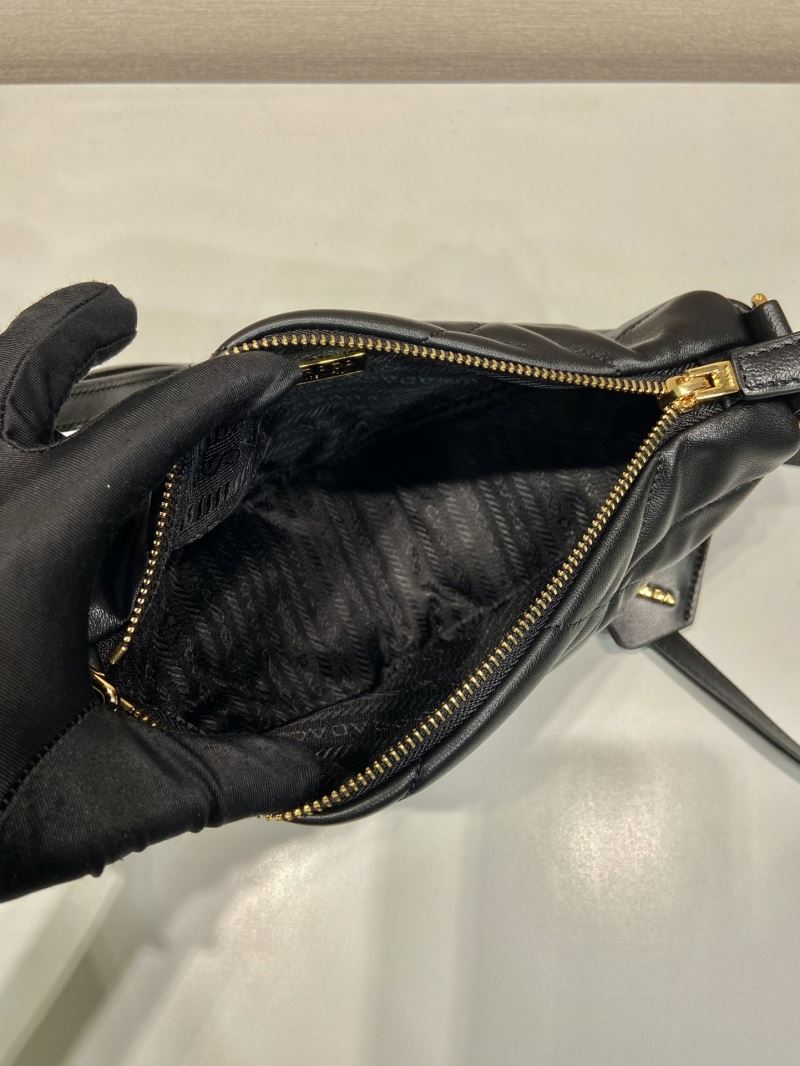 Pra*a triangle pouch